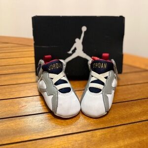 Jordan 11 Retro Infant Sneakers Slip-On Design